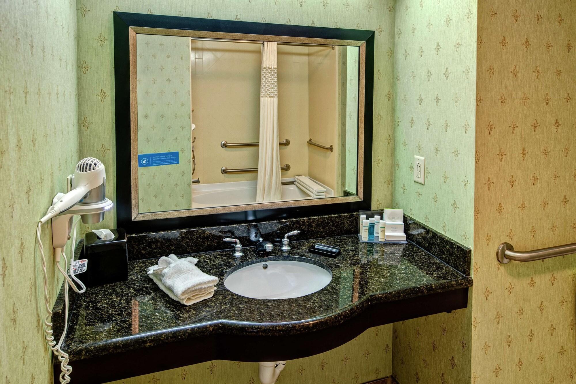 Hampton Inn Crossville Zewnętrze zdjęcie